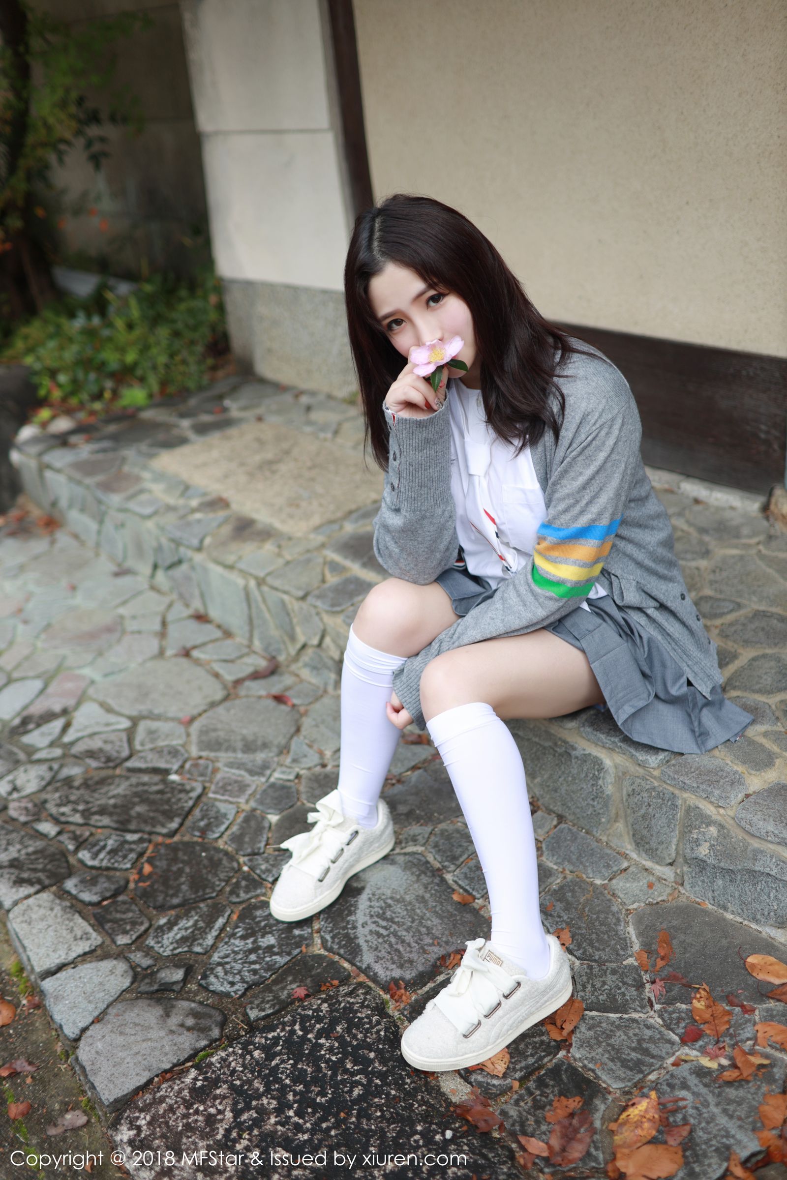女神徐cake回归 户外学院风系列