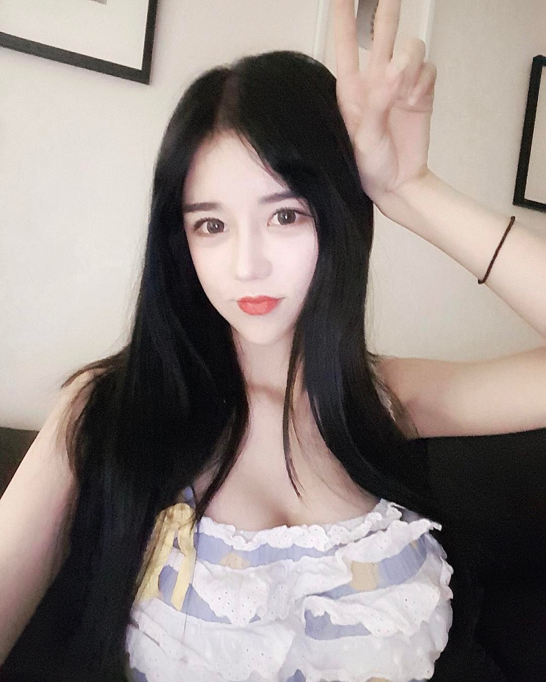 梦幻女神李秀彬,IG再爆不科学私房照