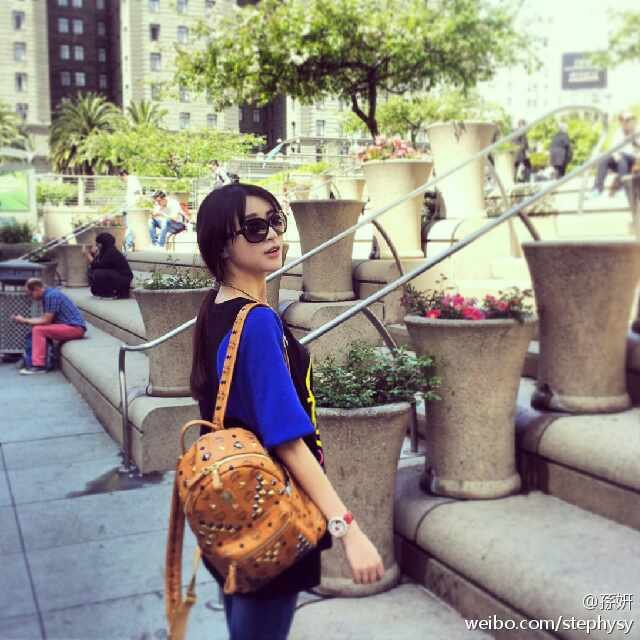 孙妍Stephy 电竞第一女神
