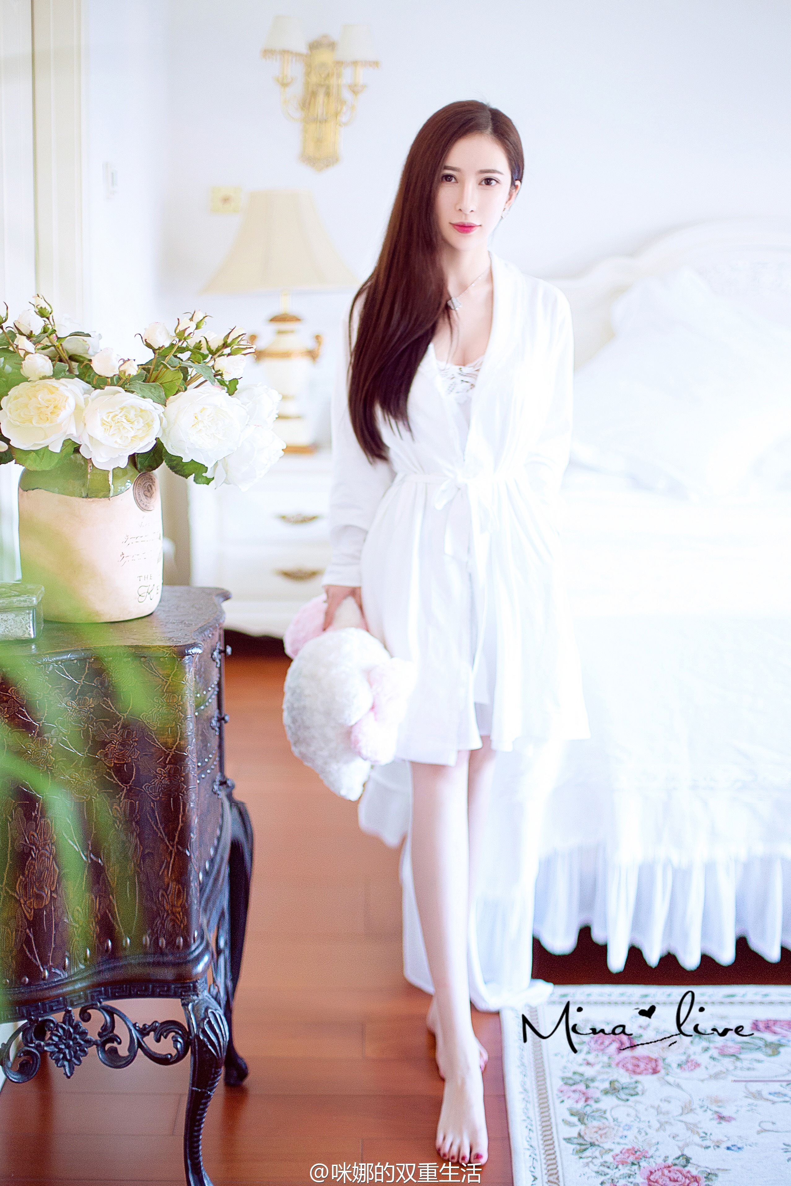 咪娜Mina 气质女神私房照诱惑写真图