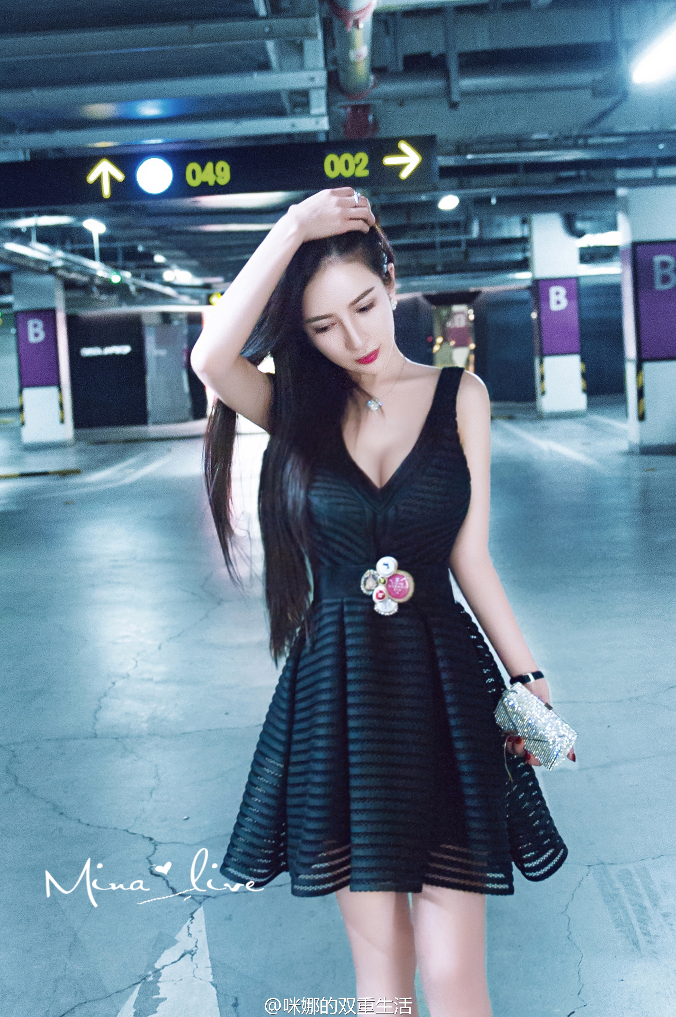 咪娜Mina 气质女神私房照诱惑写真图