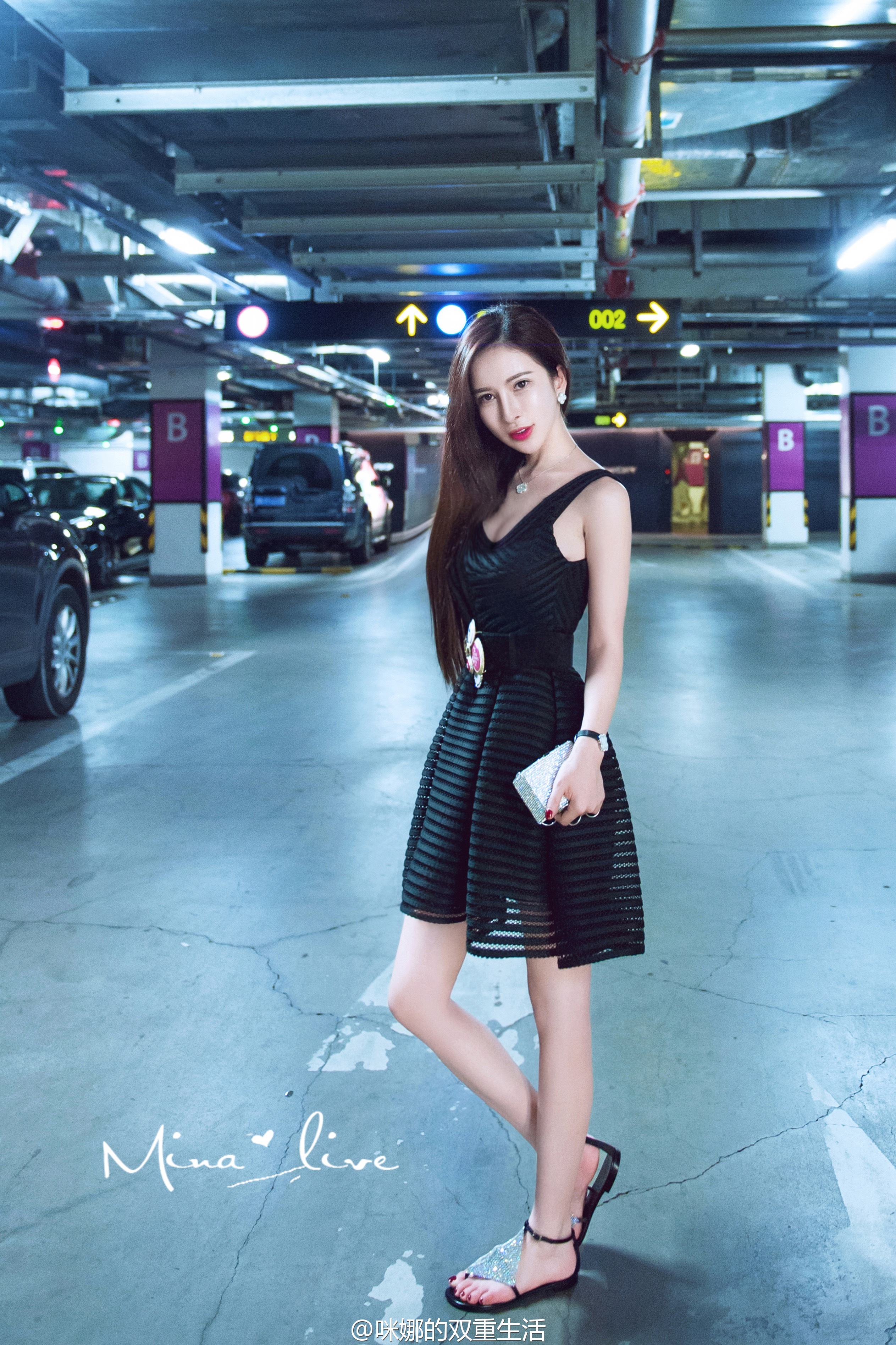 咪娜Mina 气质女神私房照诱惑写真图