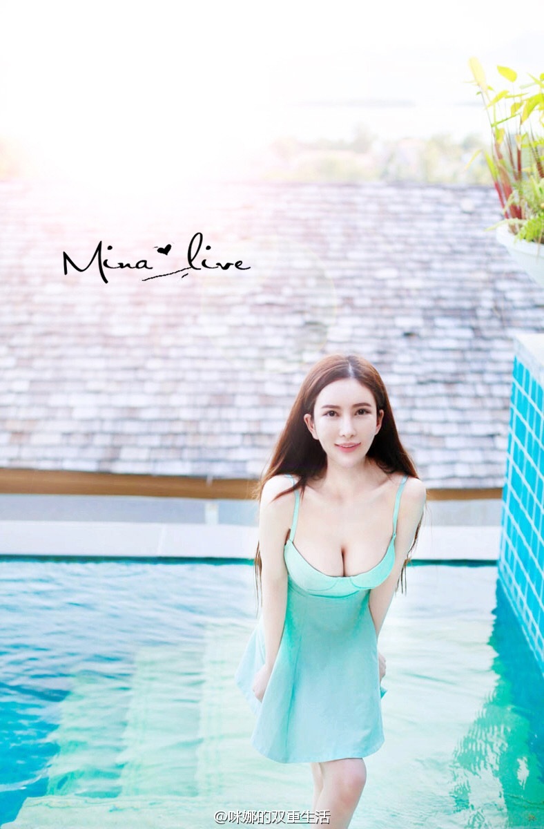 咪娜Mina 气质女神私房照诱惑写真图