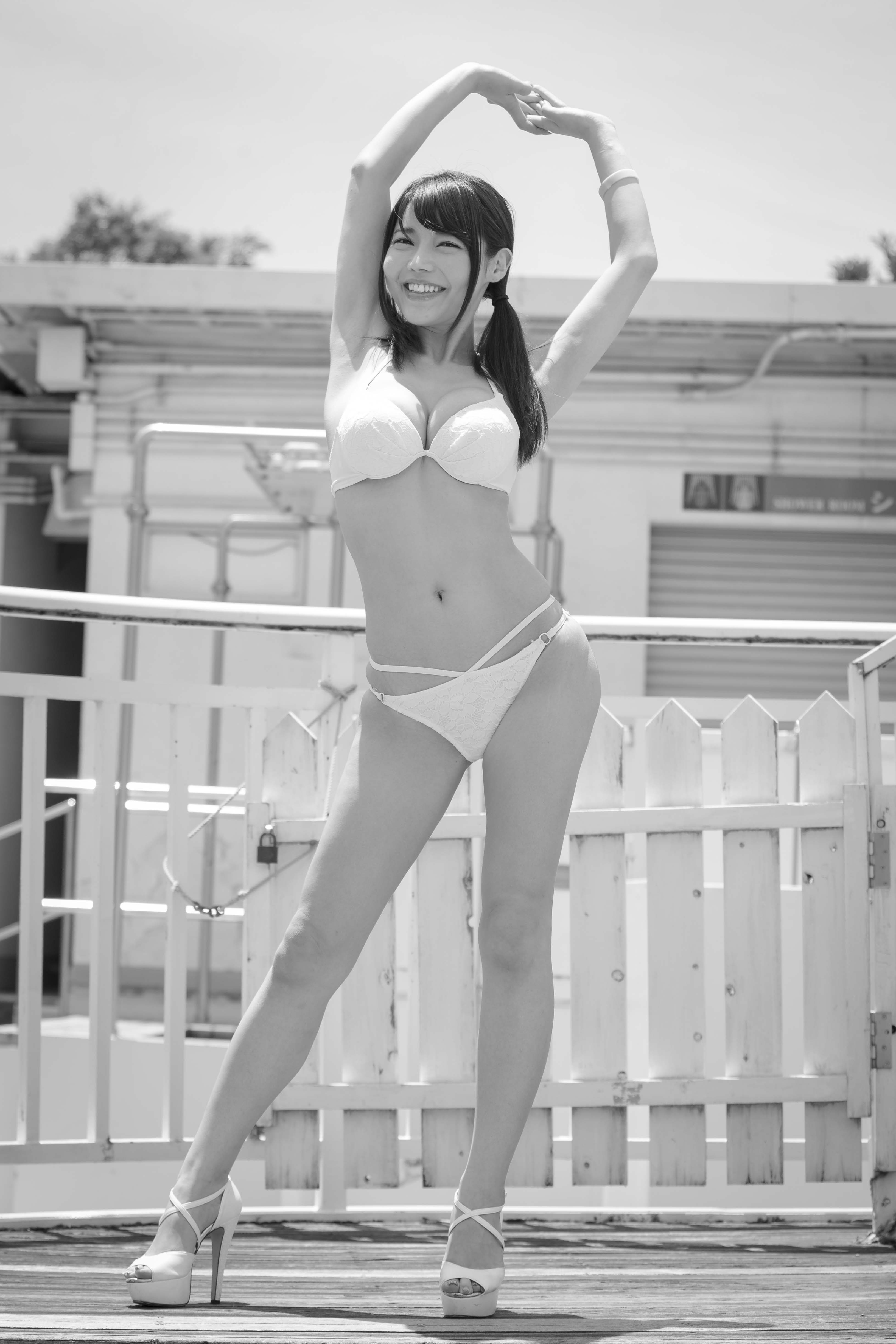 爱岛里绪(愛島りお) 极品摄影会图集