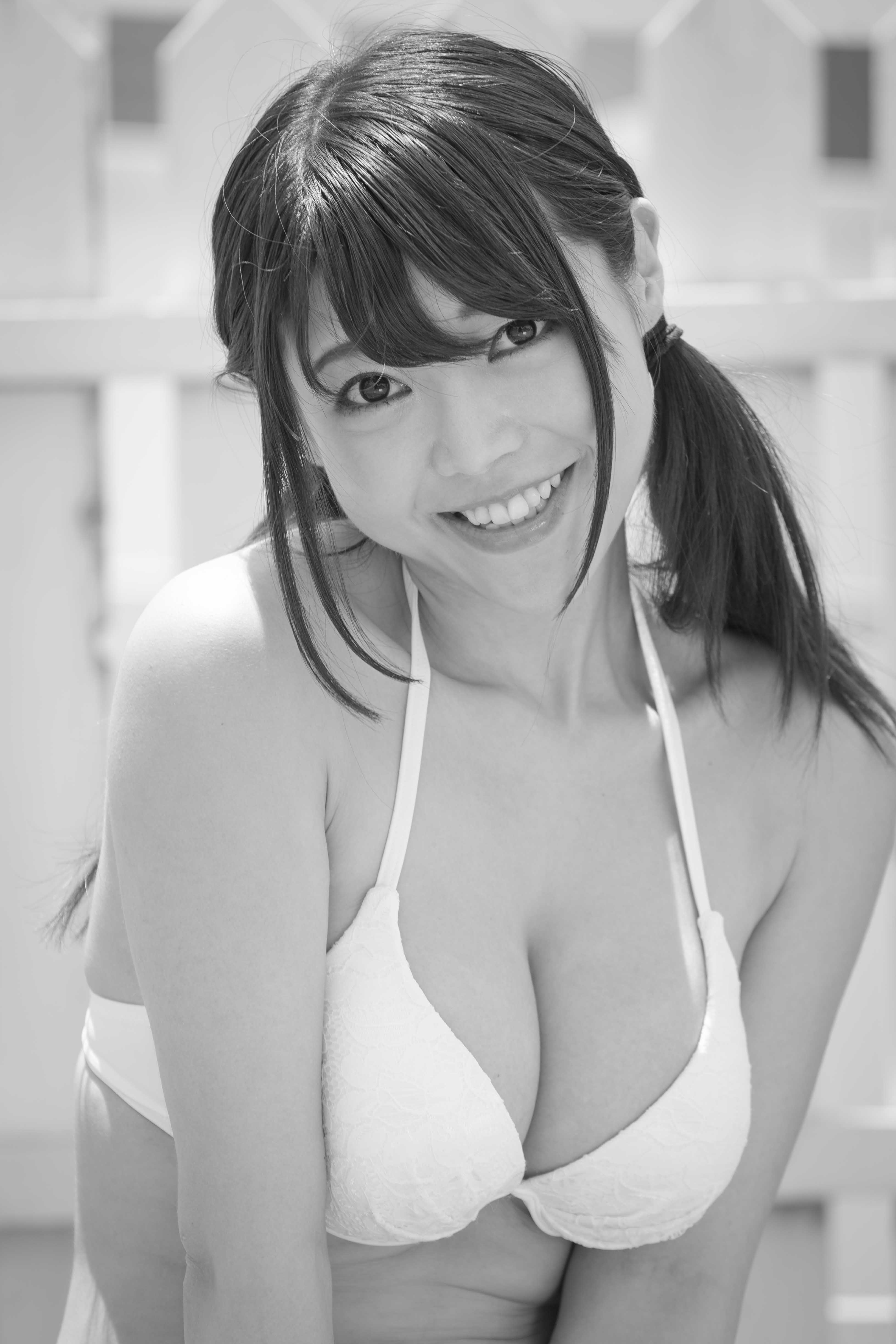 爱岛里绪(愛島りお) 极品摄影会图集