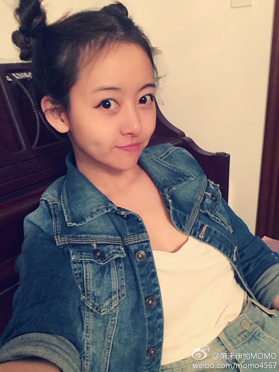 萧禾伊加MoMo 她似蜜,甜到心里的车模