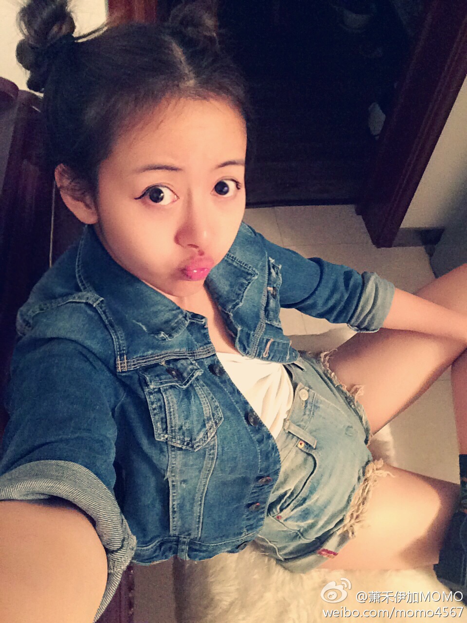 萧禾伊加MoMo 她似蜜,甜到心里的车模