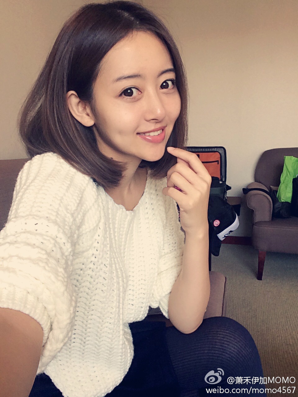 萧禾伊加MoMo 她似蜜,甜到心里的车模
