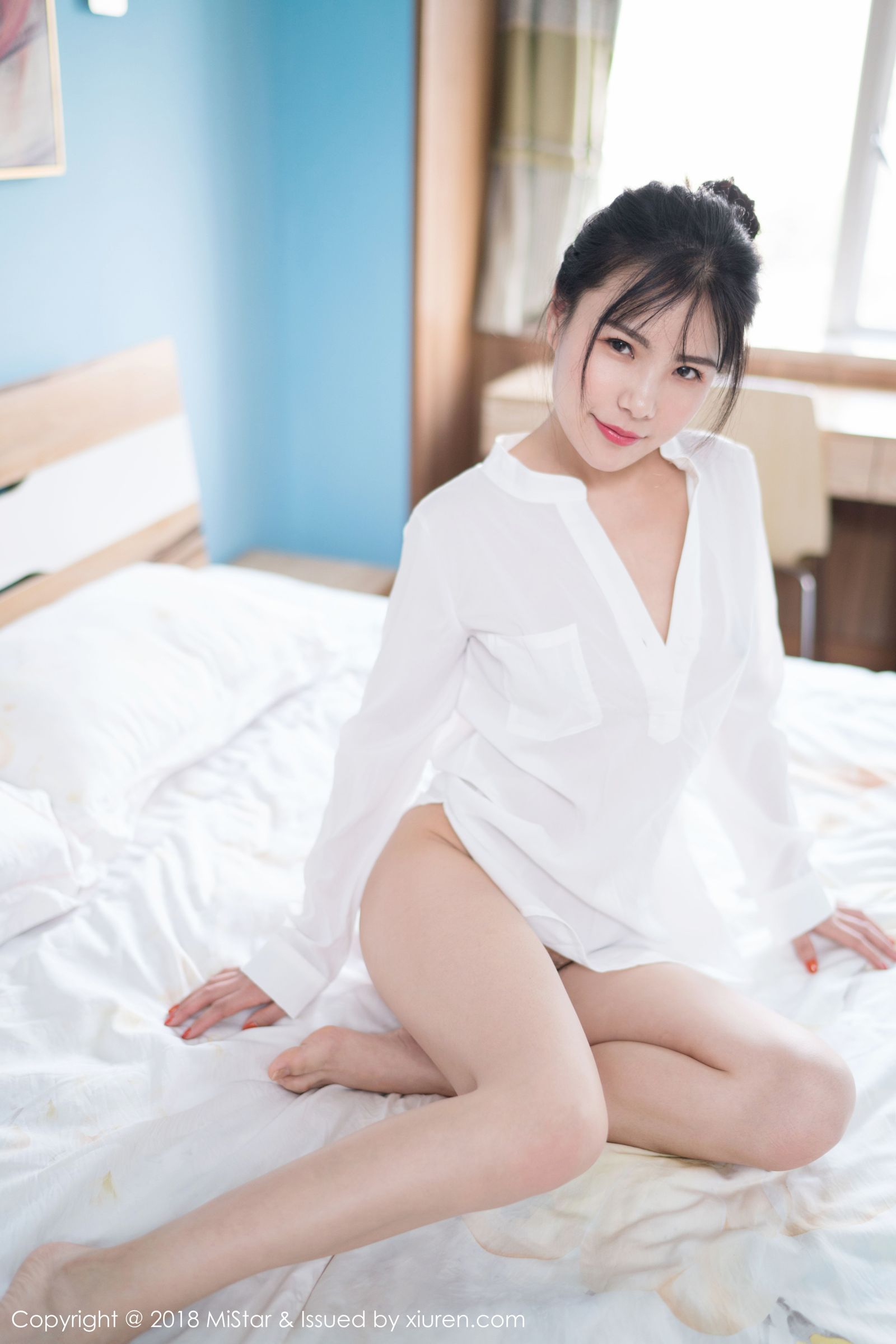 御姐女神丁筱楠 孔雀色镂空内衣