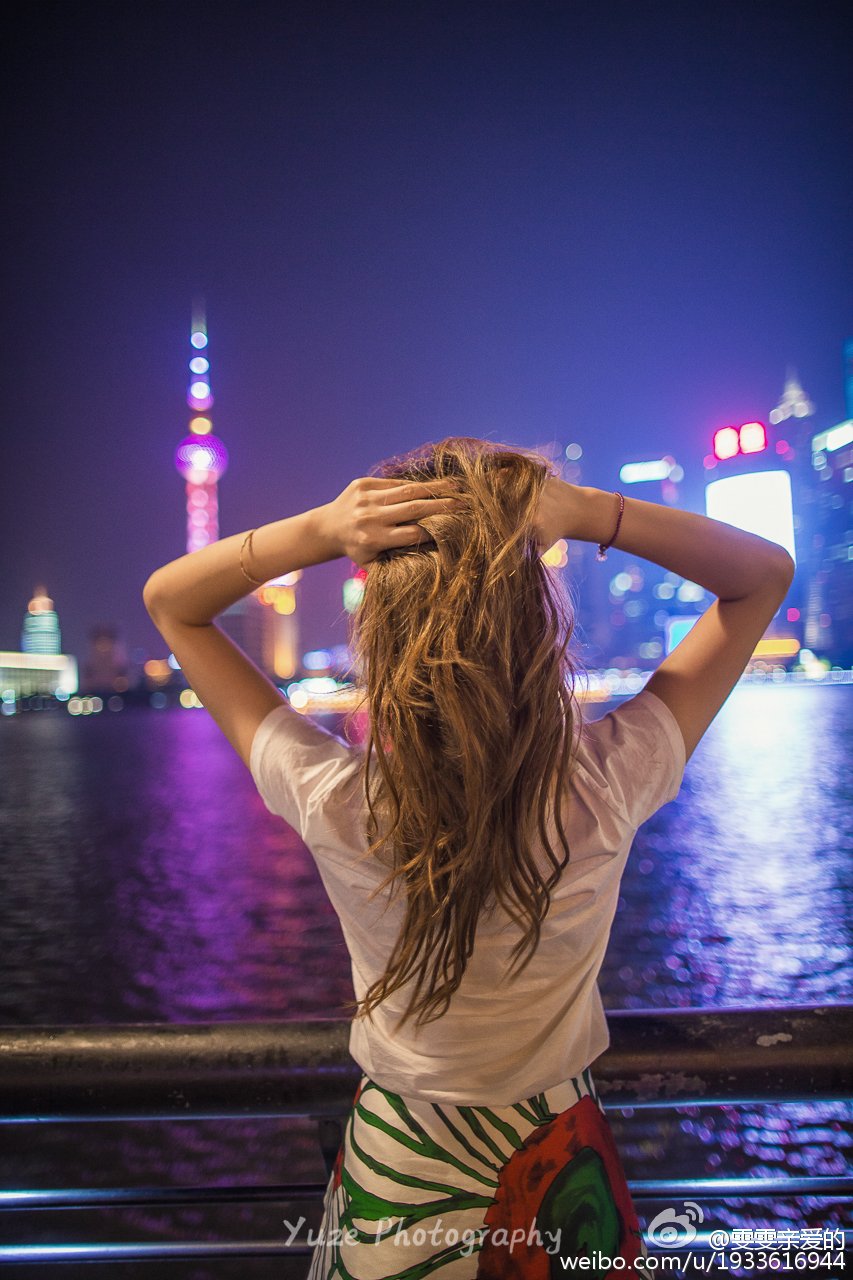 吴丽雯 气质车模私房照诱惑写真图