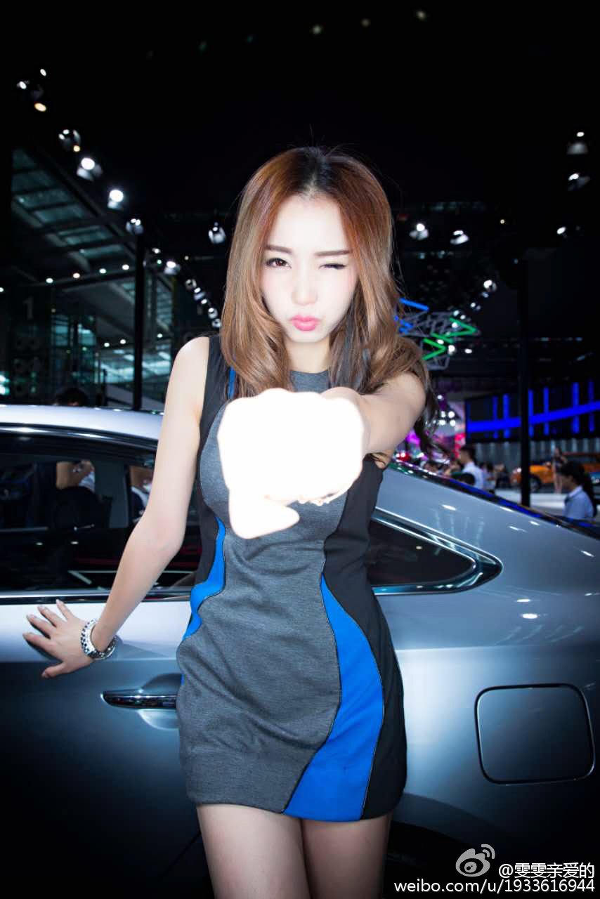 吴丽雯 气质车模私房照诱惑写真图