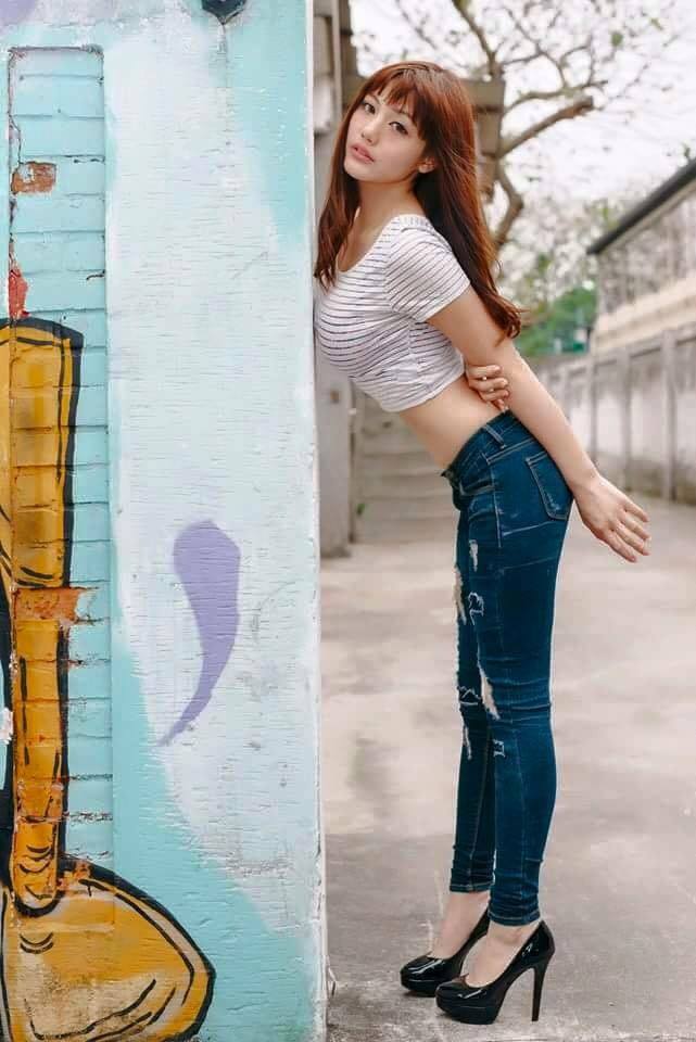 冰淇淋女孩陈葳 这身材好到爆炸哦~