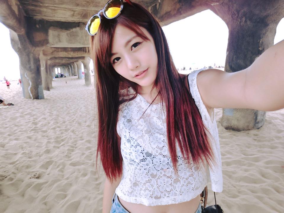 冰淇淋女孩陈葳 这身材好到爆炸哦~