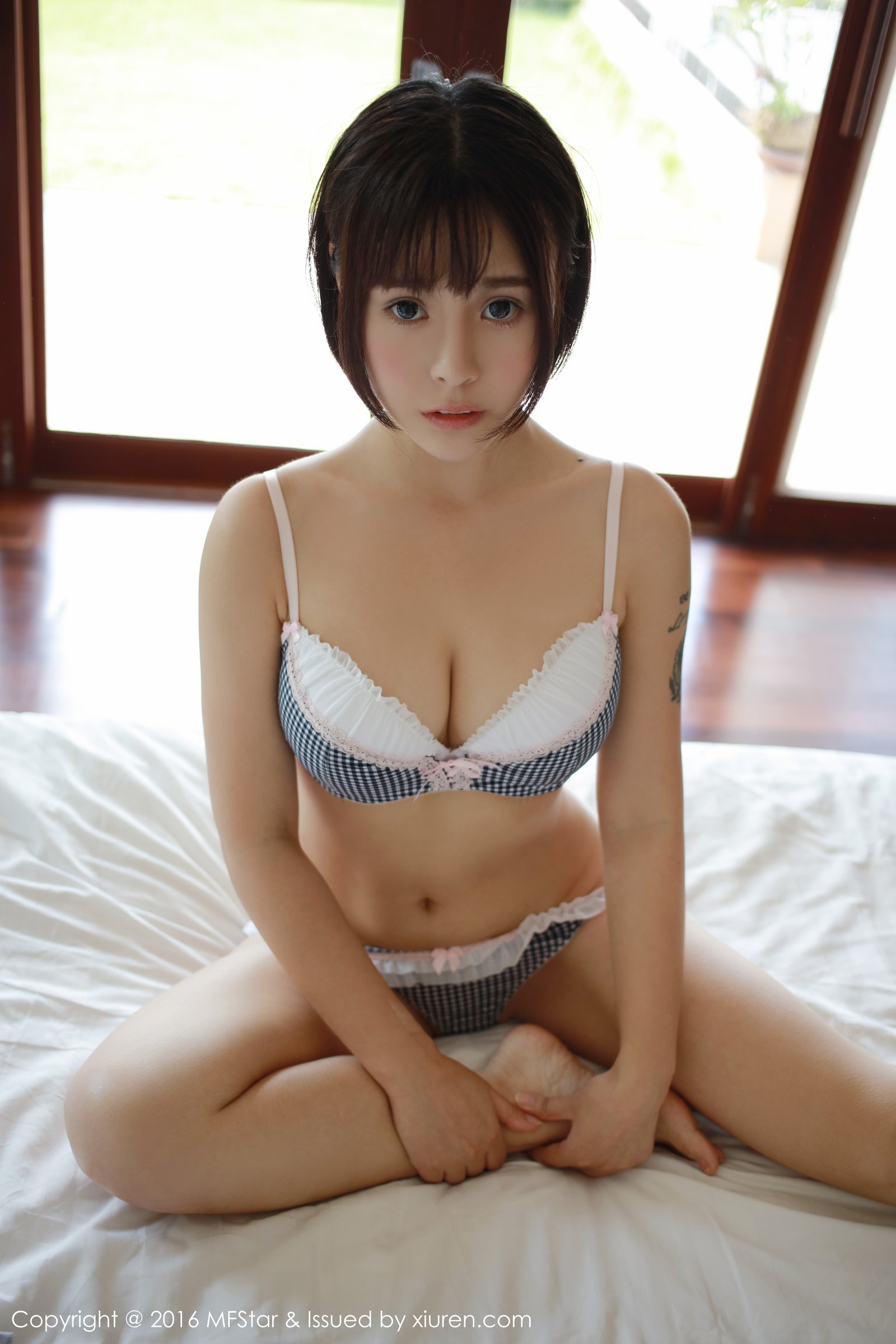Evelyn艾莉 [MFStar模范学院 2016.01.14 VOL.040