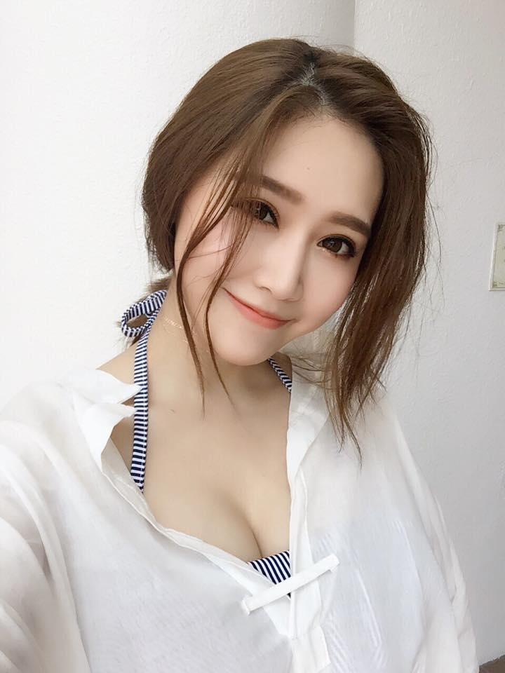 陈玟予 白皙美腿甜美脸蛋超迷人!!