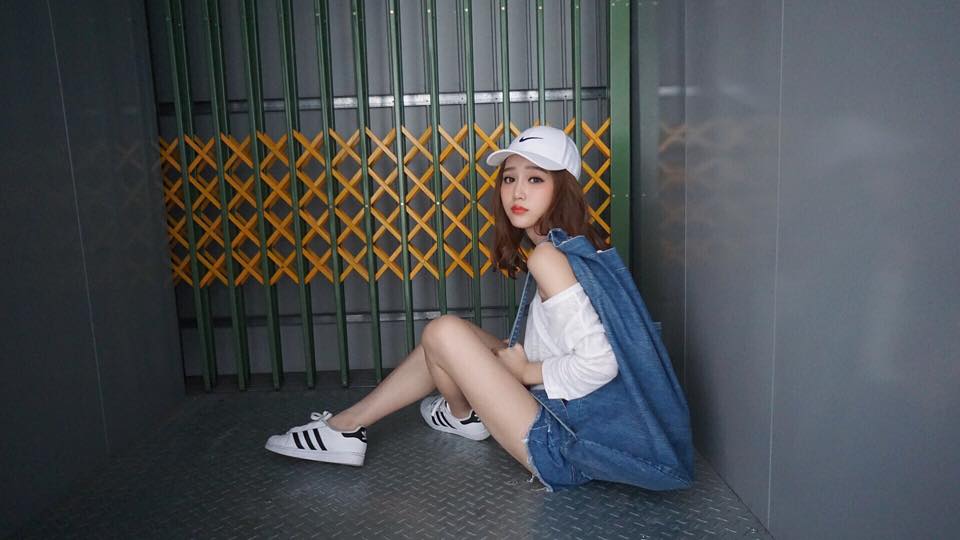 陈玟予 白皙美腿甜美脸蛋超迷人!!