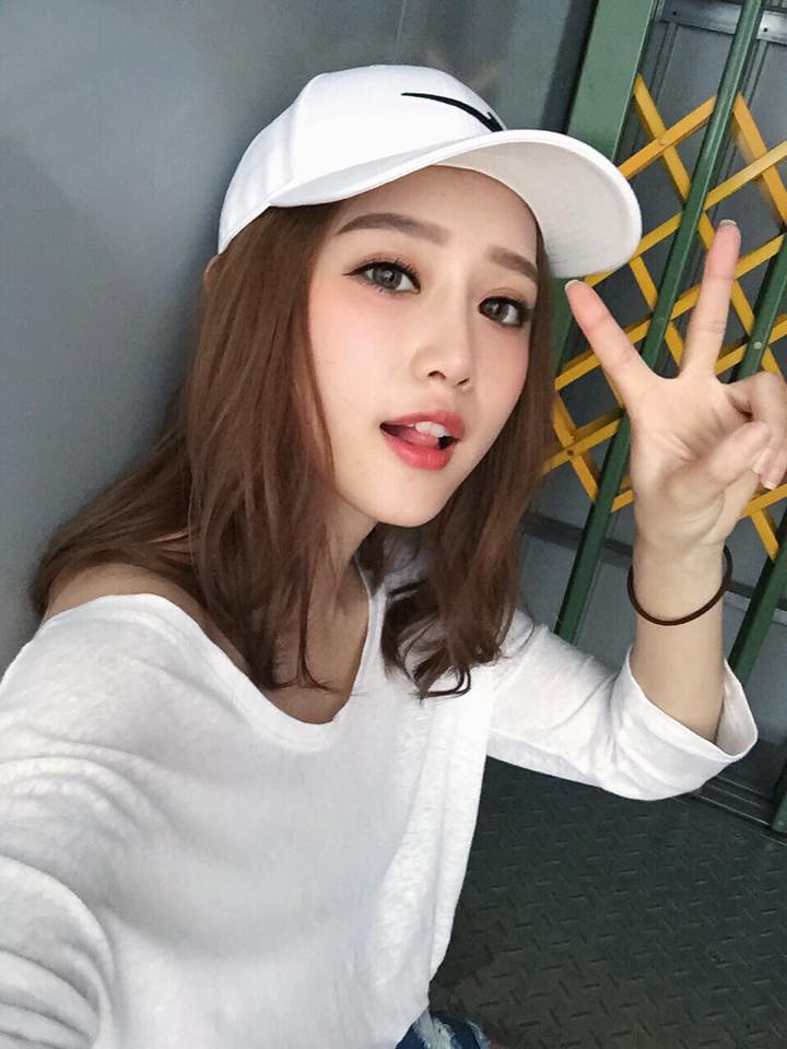 陈玟予 白皙美腿甜美脸蛋超迷人!!