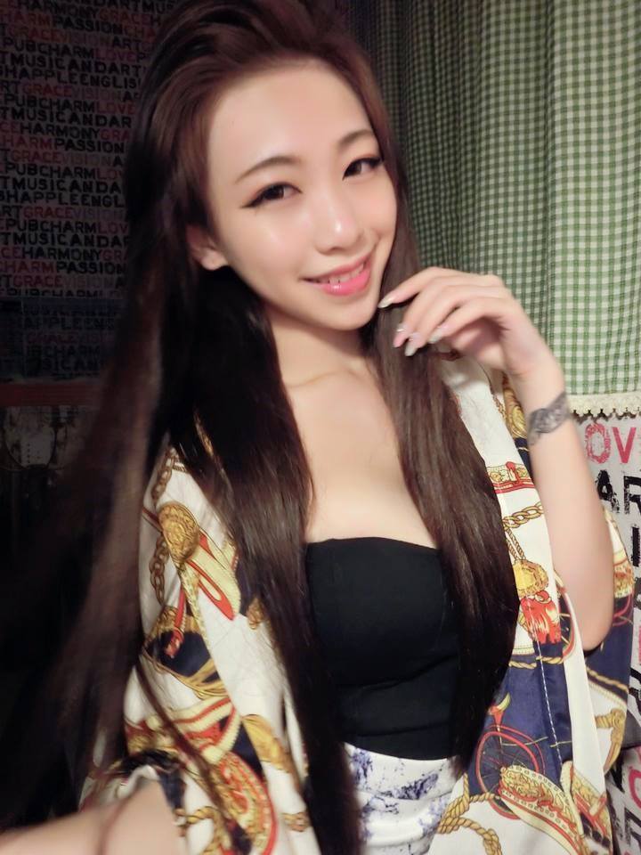 龚颖涵(龔穎涵) 开胸火辣私房照诱惑写真图