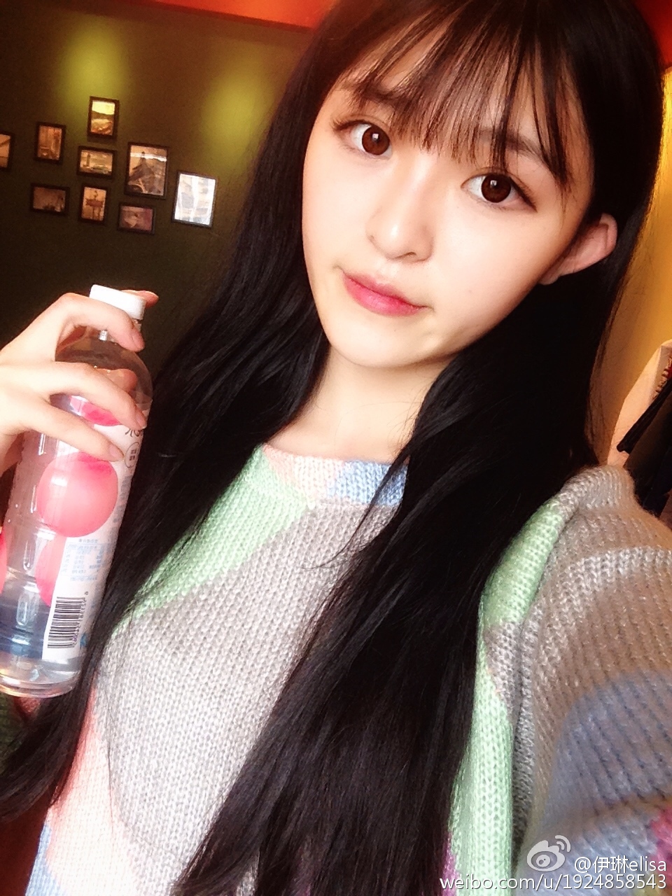 伊小七MoMo 清新养眼萝莉私房照诱惑写真图