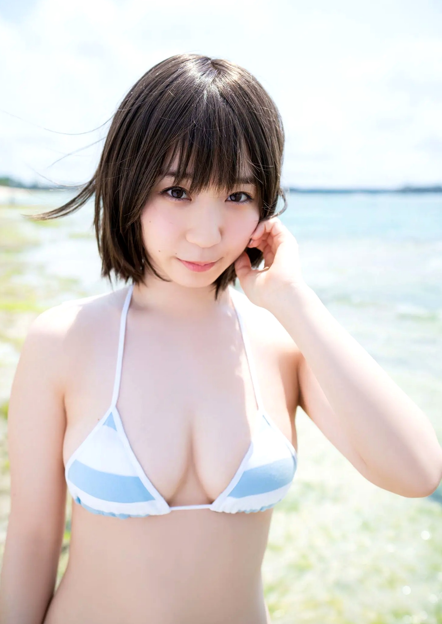 伊織もえ - 制服はちゃんと着なさーい!! 日系校服与兔女郎角色扮演性感写真