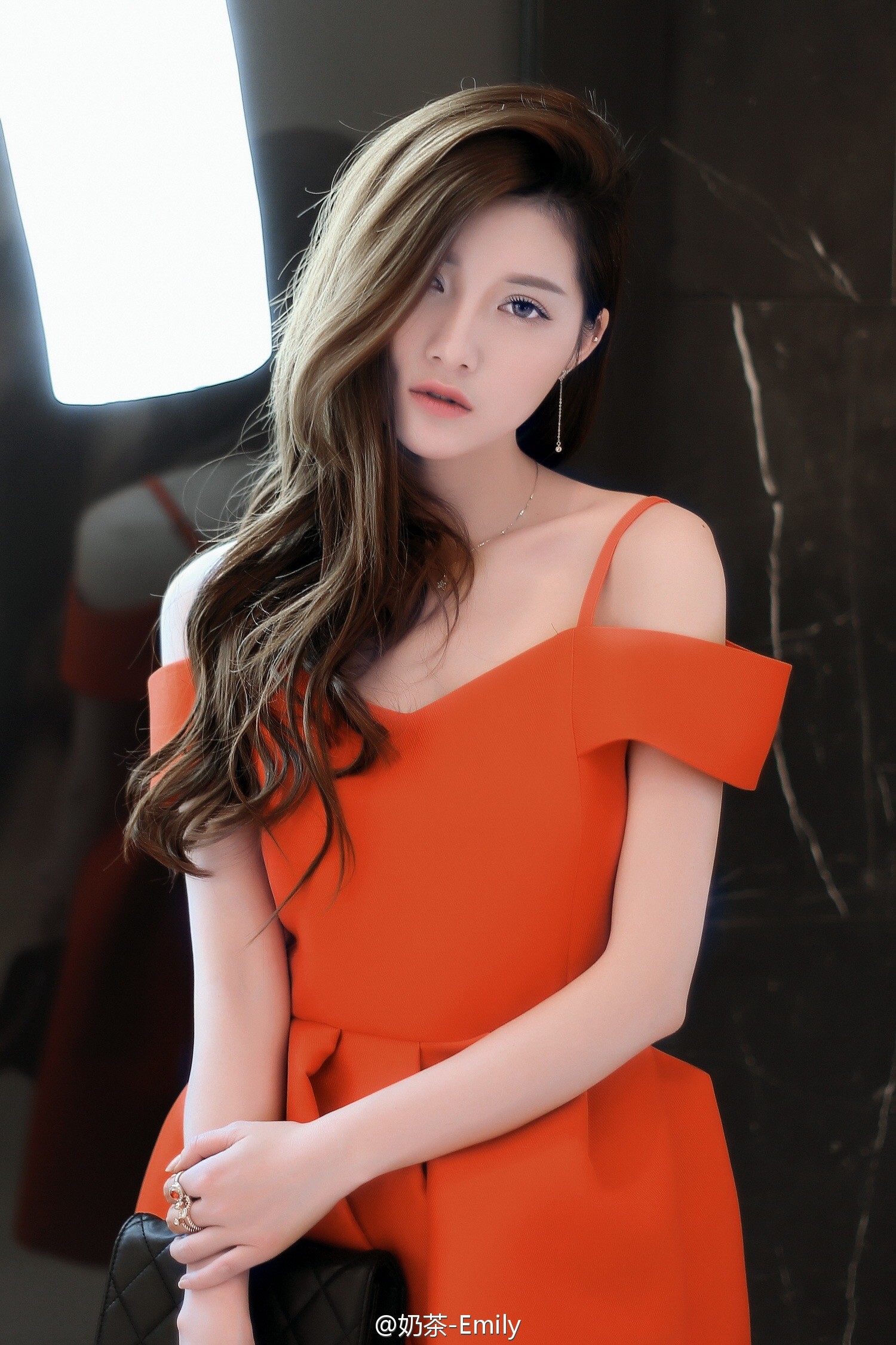 奶茶Emily 清新养眼外拍特辑