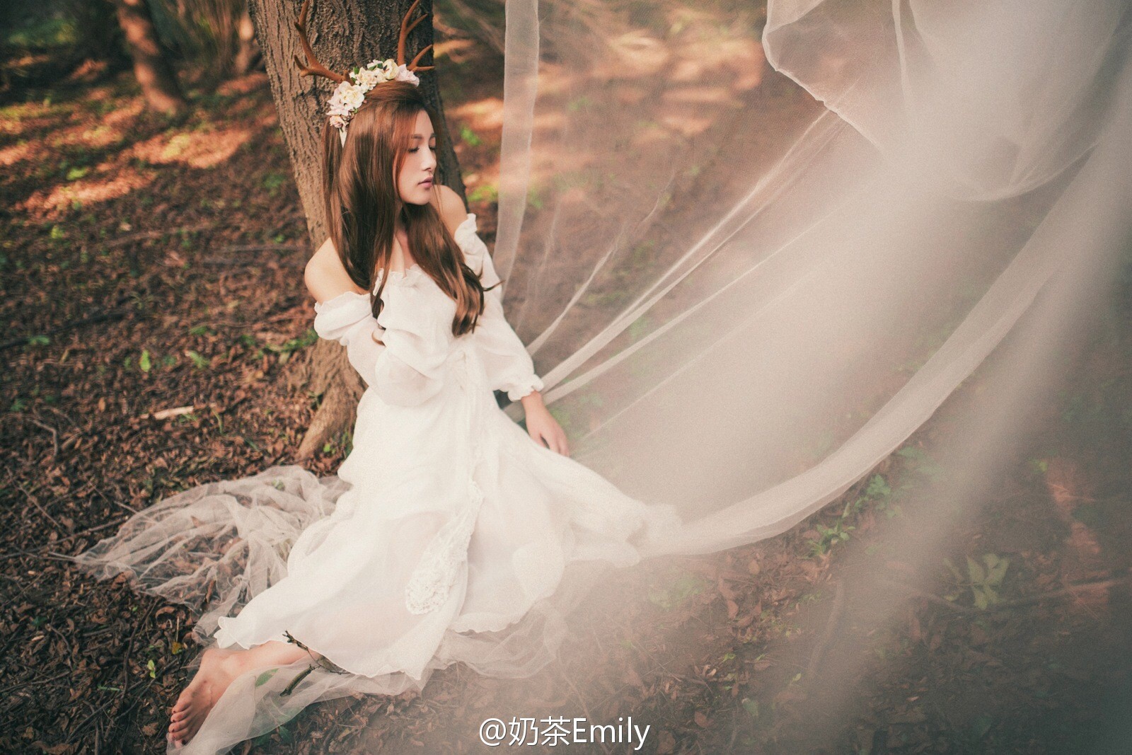奶茶Emily 清新养眼外拍特辑