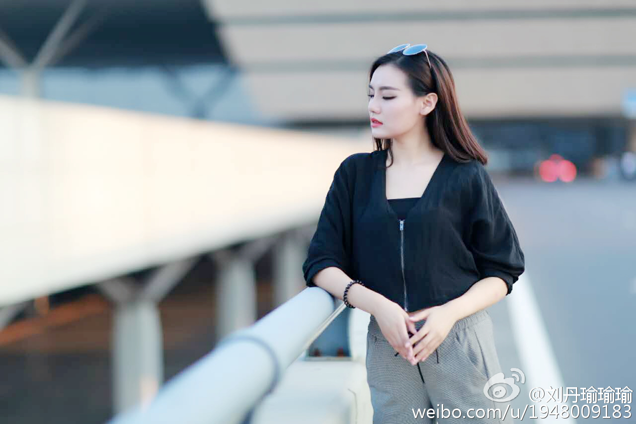 刘丹瑜 养眼御姐儿私房照诱惑写真图