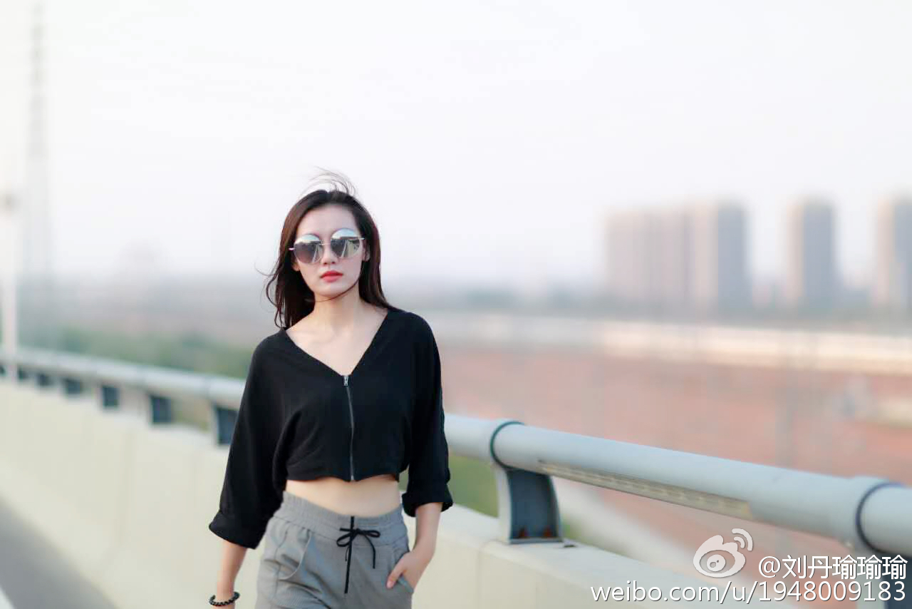 刘丹瑜 养眼御姐儿私房照诱惑写真图