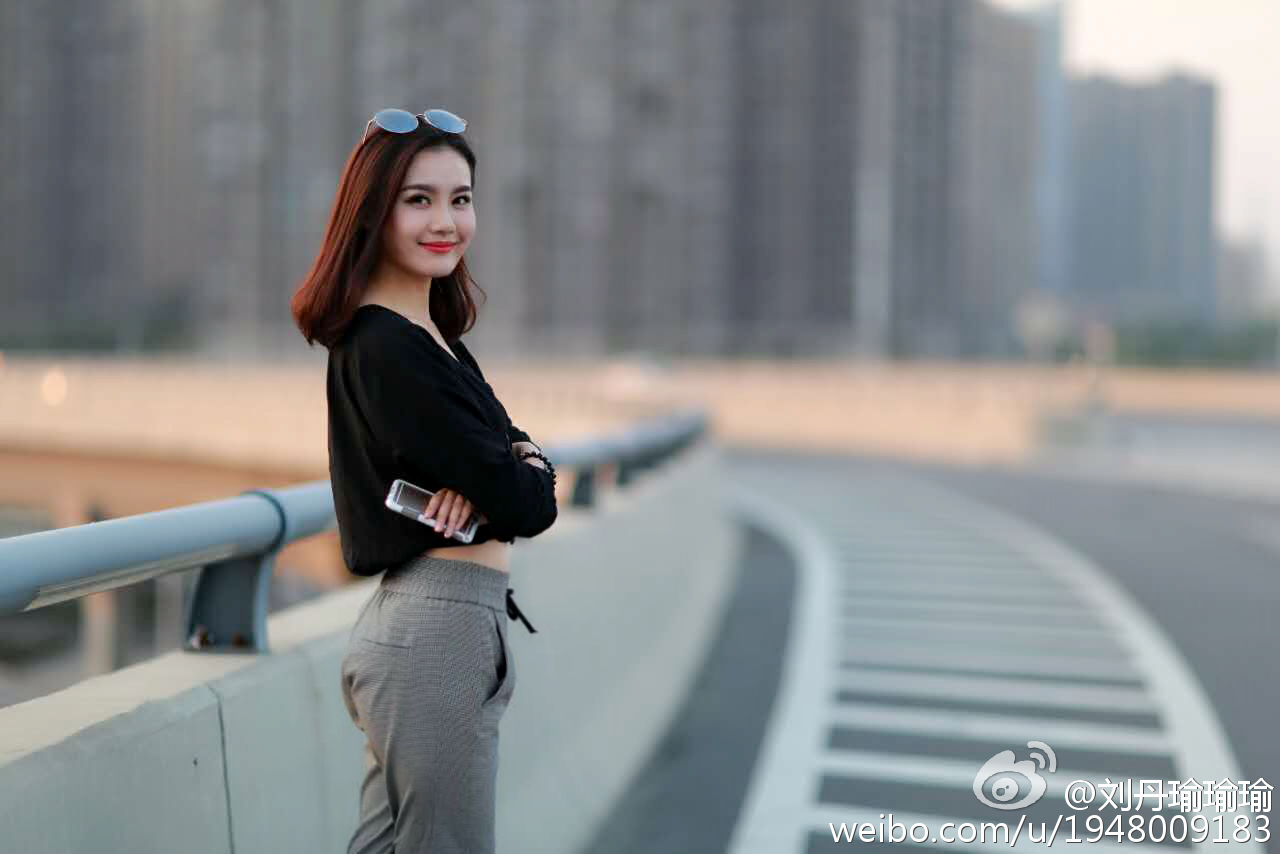 刘丹瑜 养眼御姐儿私房照诱惑写真图