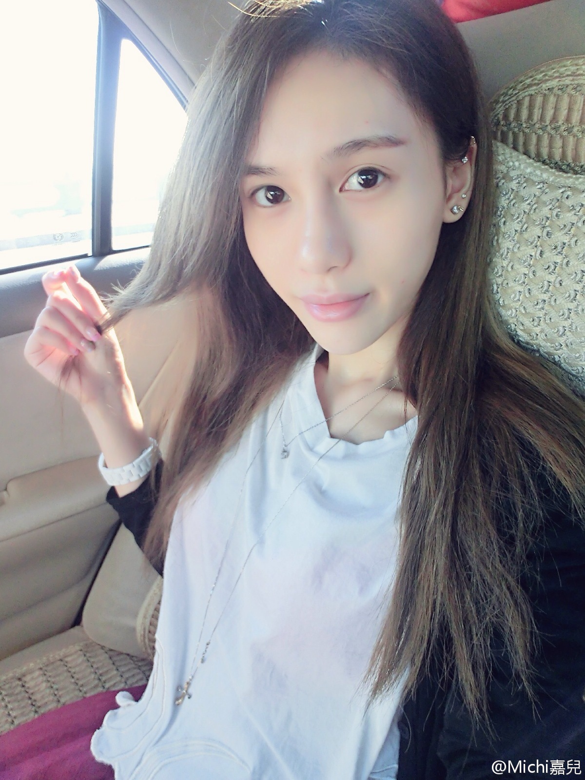 Michi_Ho(何嘉儿) 微博私房照诱惑写真图