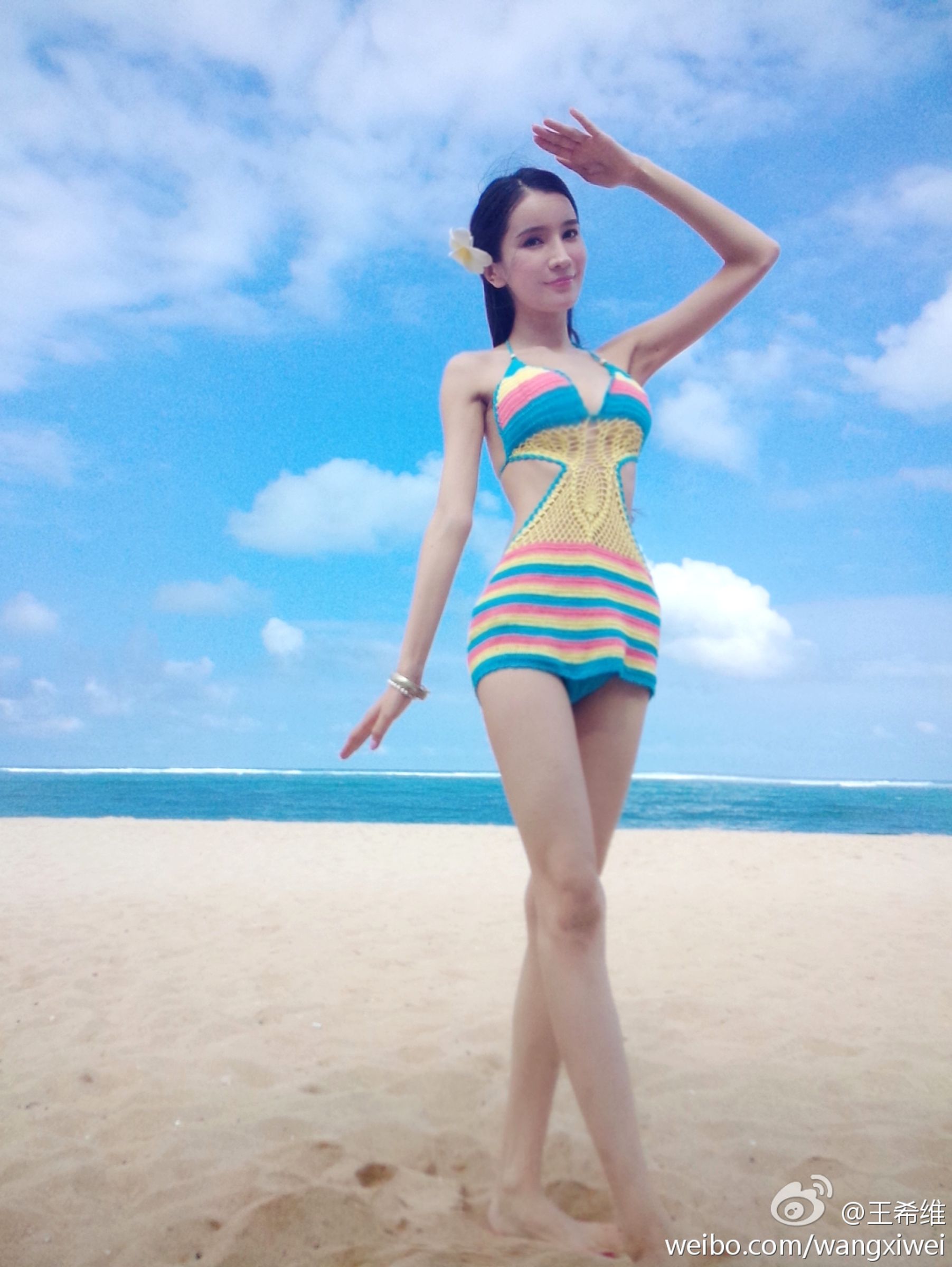 王希维 气质女神私房照诱惑写真图