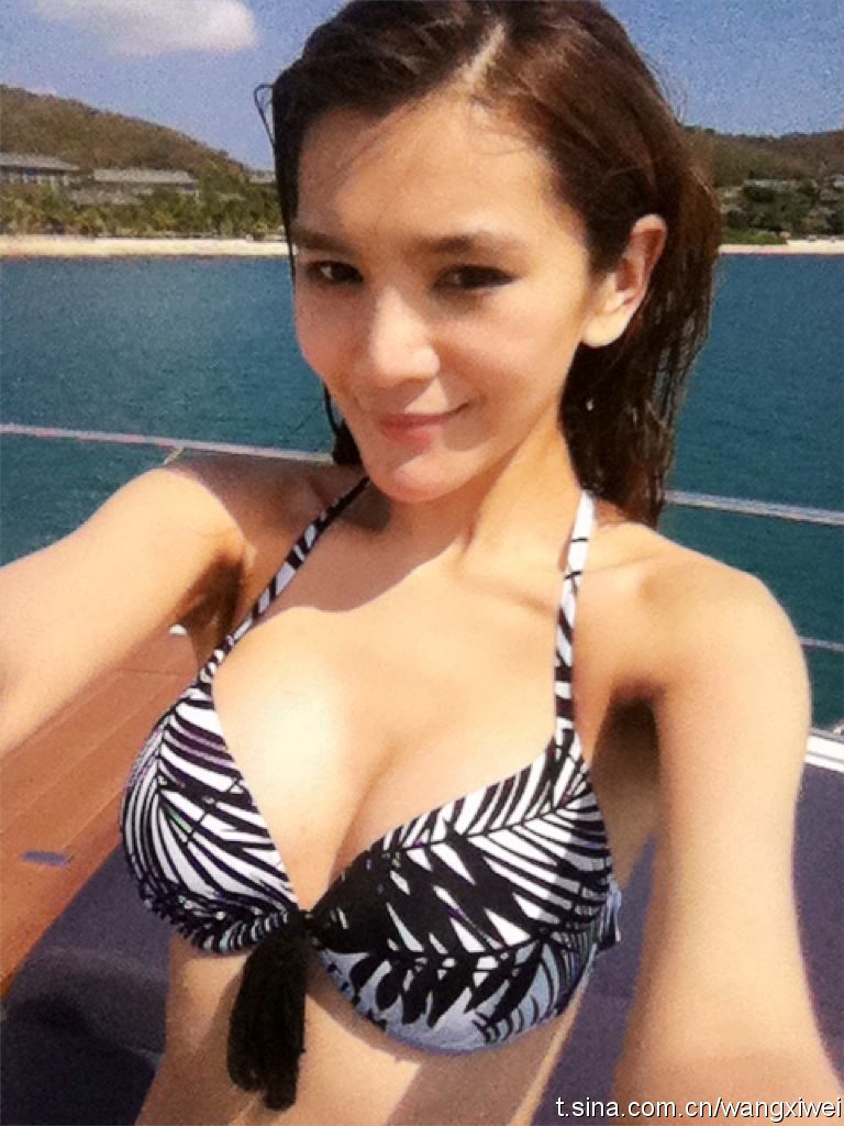 王希维 气质女神私房照诱惑写真图