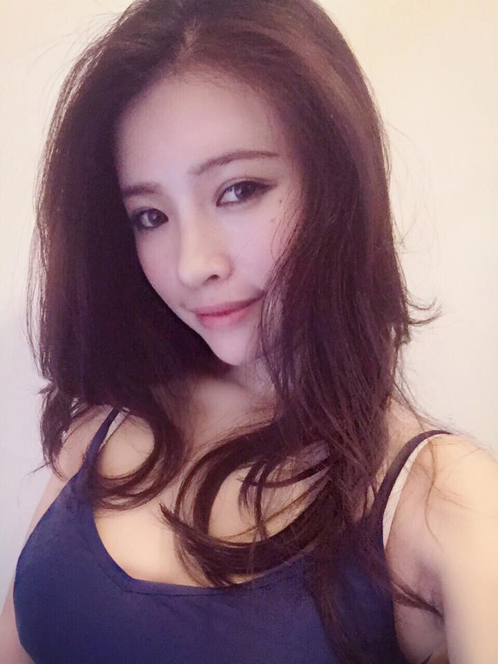 Vina Li 护理系正妹私房照诱惑写真图
