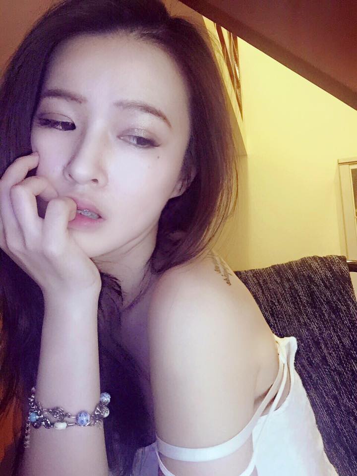 Vina Li 护理系正妹私房照诱惑写真图