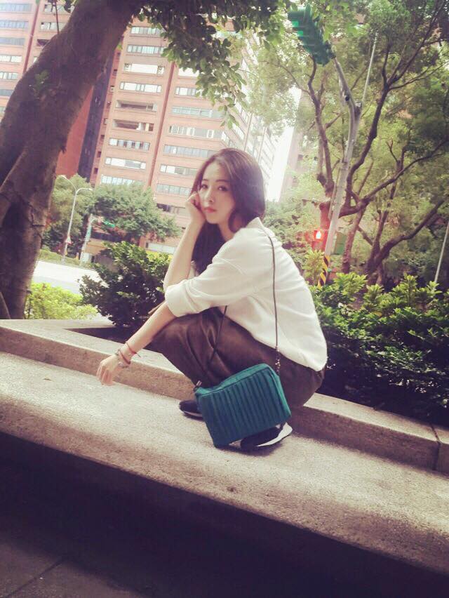 Vina Li 护理系正妹私房照诱惑写真图
