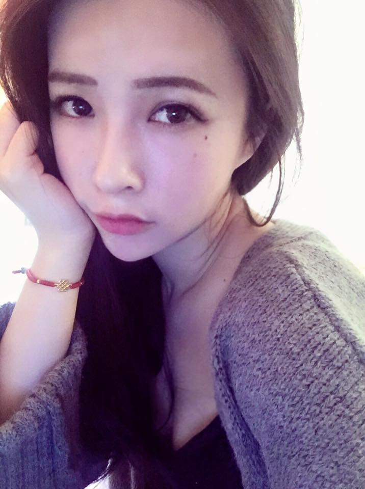 Vina Li 护理系正妹私房照诱惑写真图