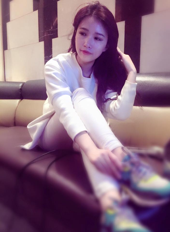 Vina Li 护理系正妹私房照诱惑写真图