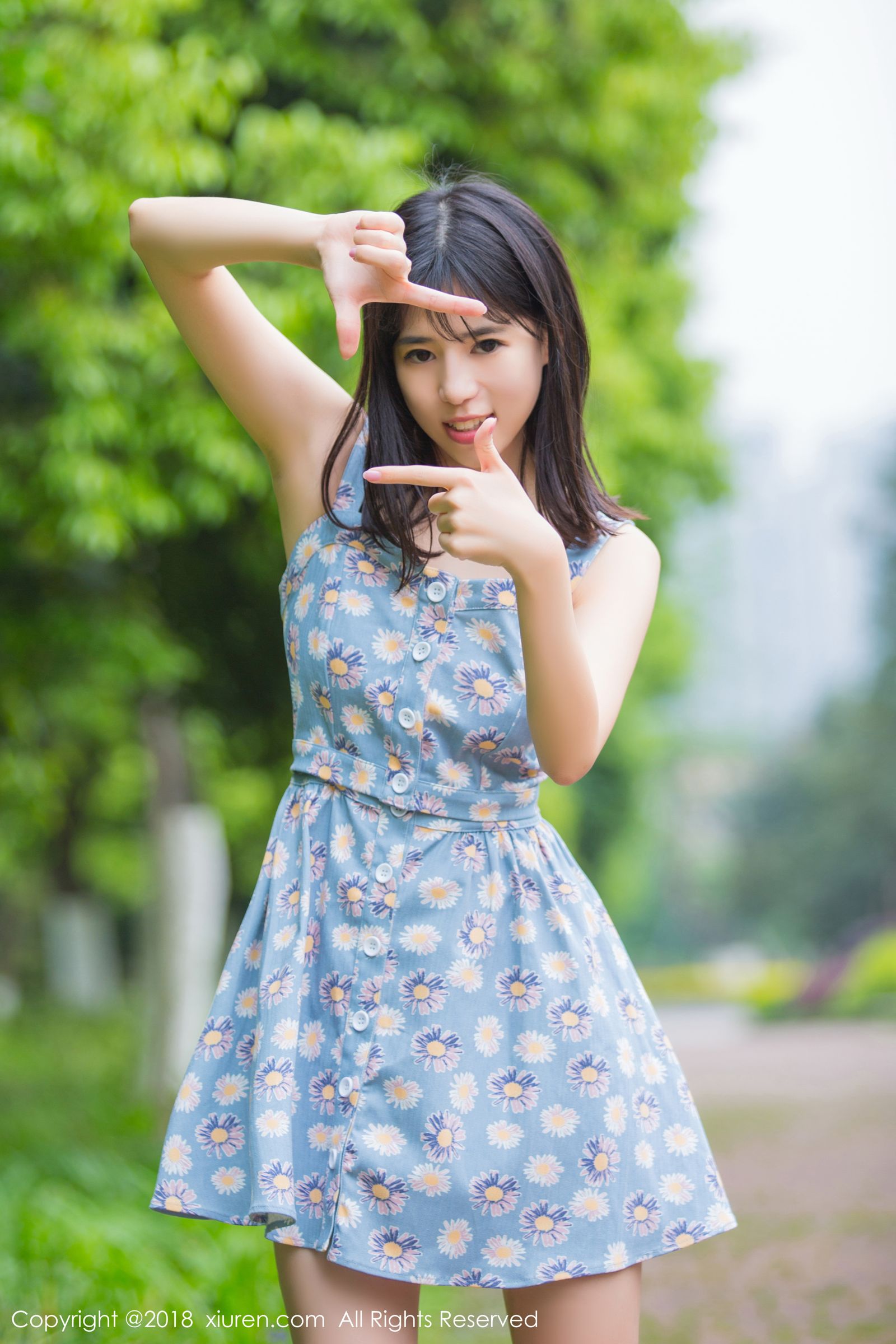 最佳女友艾栗栗 学生制服清新外拍
