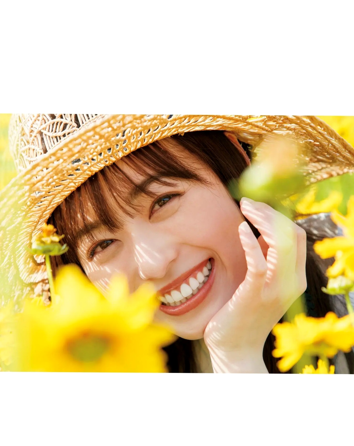 福原遥《gift》写真:日系清新治愈系户外草地泳池美照