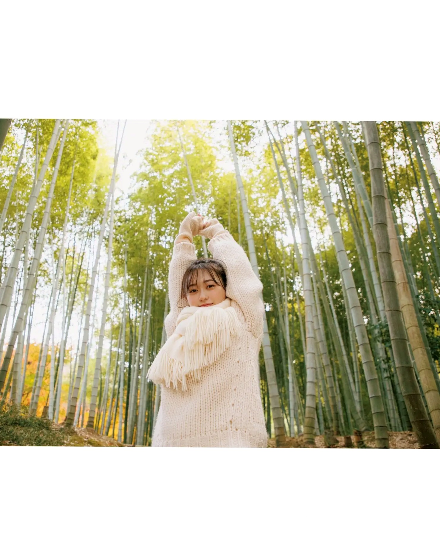 福原遥《gift》写真:日系清新治愈系户外草地泳池美照