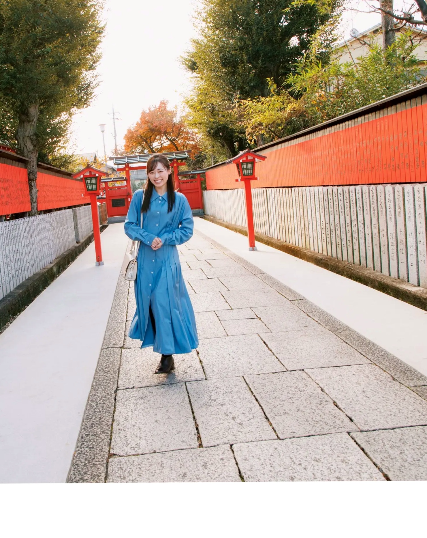 福原遥《gift》写真:日系清新治愈系户外草地泳池美照