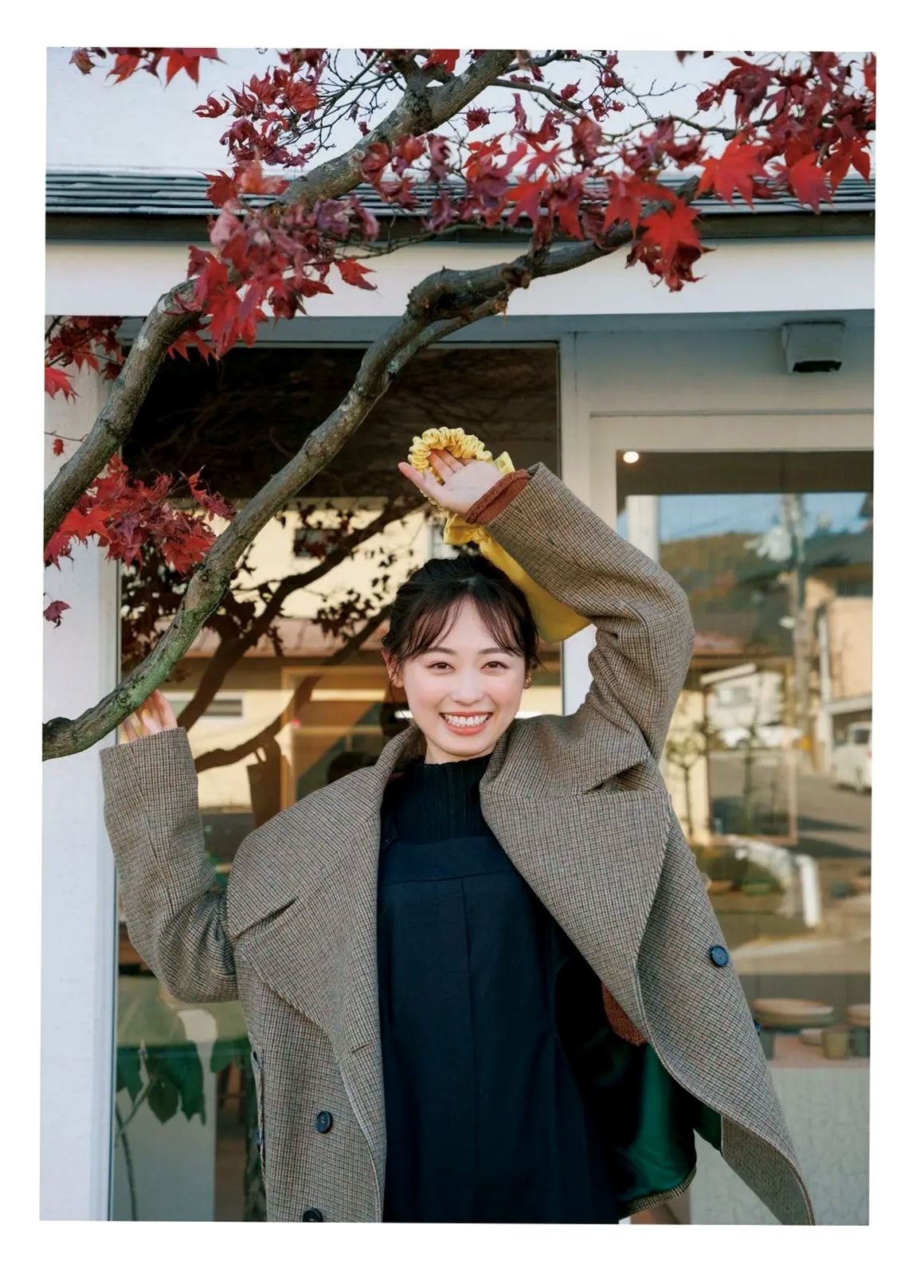 福原遥《gift》写真:日系清新治愈系户外草地泳池美照