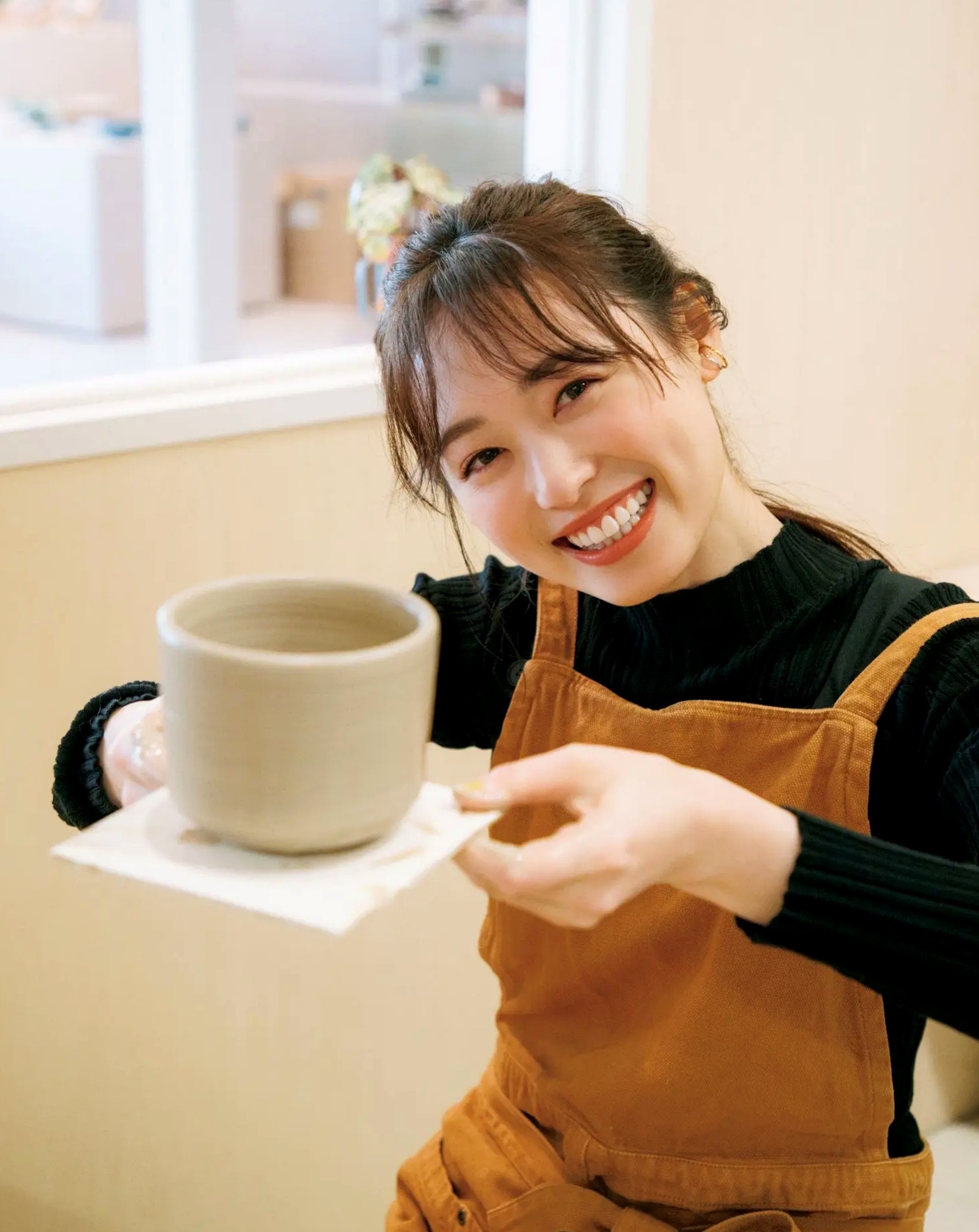 福原遥《gift》写真:日系清新治愈系户外草地泳池美照