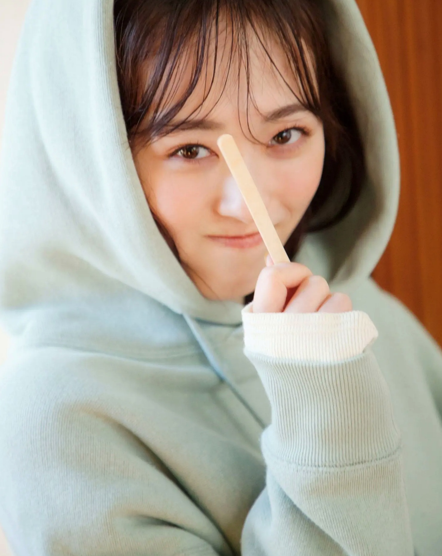 福原遥《gift》写真:日系清新治愈系户外草地泳池美照