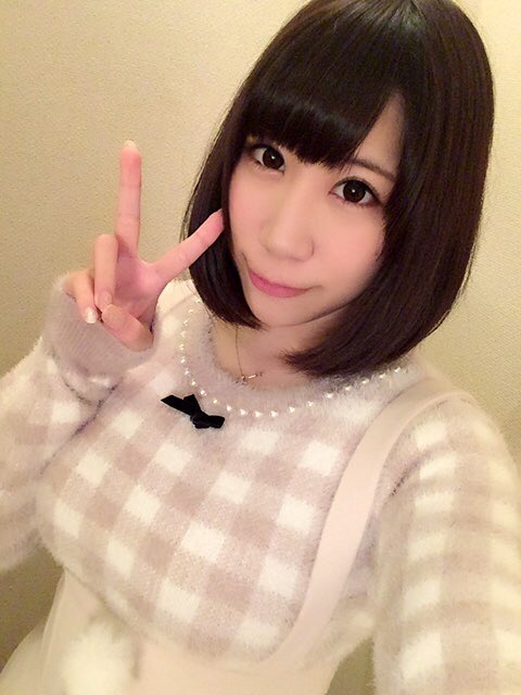 小野早稀 巨乳声优俏皮私房照诱惑写真图