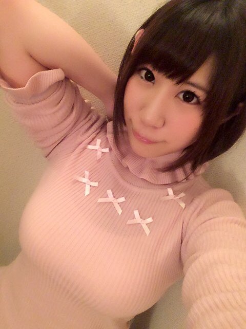 小野早稀 巨乳声优俏皮私房照诱惑写真图