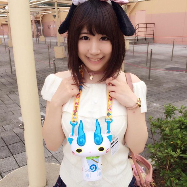 小野早稀 巨乳声优俏皮私房照诱惑写真图