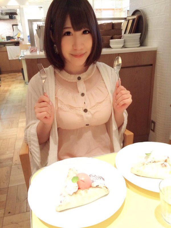 小野早稀 巨乳声优俏皮私房照诱惑写真图