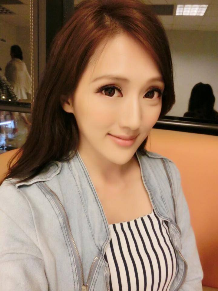 安可芯 Facebook养眼私房照诱惑写真图