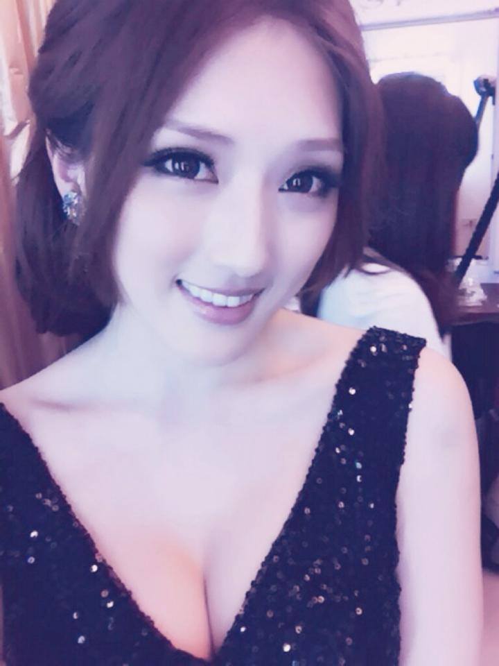 安可芯 Facebook养眼私房照诱惑写真图